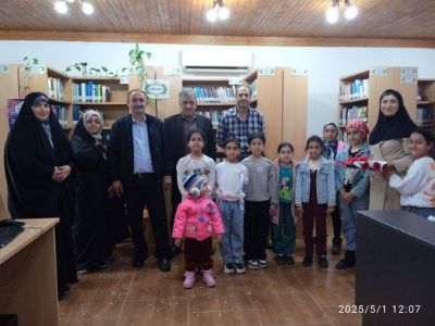 تقدیر از معلمان و مربیان عضو و فعال کتابخانه
